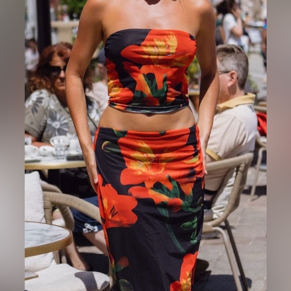 12th Tribe Amour Floral Set - Picture 3 of 9